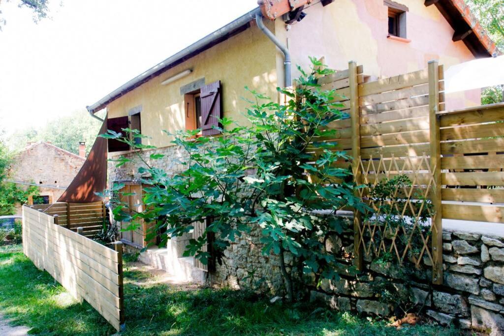 La Taniere Des Druides Villa Luzech Exteriör bild